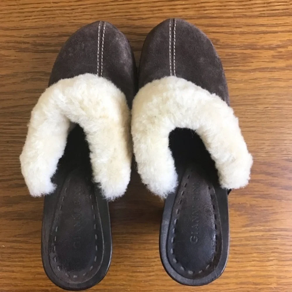 Gianni Bini Furrever Brown Suede Clogs - Picture 6 of 6